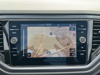 Volkswagen T-Roc Volkswagen T-Roc 1.5 TSI DSG R-LINE TREKHAAK/CAMERA/LEDER/BEATS-AUDIO/NAVI/ACC/CARPLAY - afbeelding nr 19