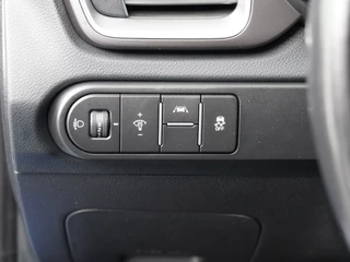 Kia Ceed - Climate control - Cruise control - LM velgen - Privacy glass - Trekhaak - Fabrieksgarantie tot 08-2025 - afbeelding nr 29