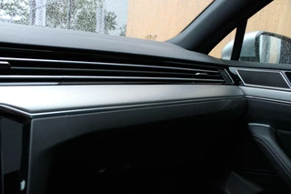 Volkswagen Passat Volkswagen Passat Variant 1.6TDI Highline Business R | Pano | Trekhaak - afbeelding nr 33