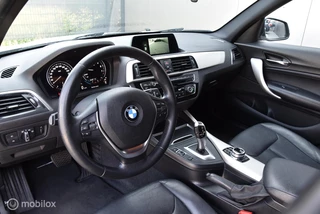 BMW 1 Serie BMW 1-serie 118i Corporate Lease Executive | Leer | Camera | Stoelverwarming | Clima | - afbeelding nr 11
