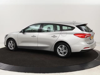 Ford Focus Ford Focus 1.0 EcoBoost Hybrid Trend Edition Business |  Camera | Carplay | Full LED | Navigatie | Sportstoelen | Airco | Cruise control | Parkeerhulp | Bluetooth - afbeelding nr 2
