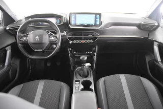 Peugeot 2008 Peugeot 2008 Allure 130 *1ste Eigenaar*Leer*Navigatie*360 Camera* - afbeelding nr 2