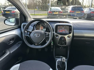 Toyota Aygo Toyota Aygo 1.0 VVT-i x-play | Camera | Airco - afbeelding nr 3