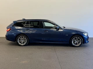 BMW 3 Serie BMW 3-serie Touring 320e Sportline Aut-8 Panoramadak HUD Laser Licht Adaptive Cruise Trekhaak Leder Navi PDC VA - afbeelding nr 4