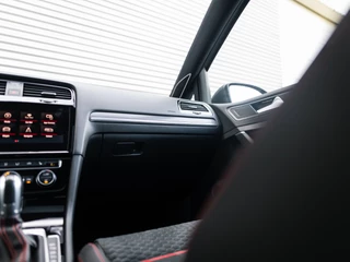 Volkswagen Golf Volkswagen Golf 2.0 TSI GTI Performance Pano Alcantara VOL!! - afbeelding nr 46