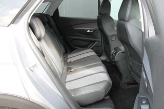 Peugeot 3008 Peugeot 3008 1.2 PureTech Allure | Automaat | Clima | Camera | Cruise - afbeelding nr 7