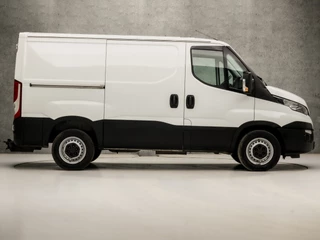 Iveco Daily (3 ZITS, NAP, COMFORT STOELEN, RADIO, ELEK PAKKET, TREKHAAK, NIEUWE APK, NIEUWSTAAT) - afbeelding nr 4