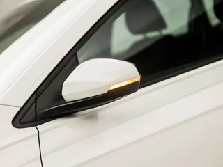 Volkswagen Polo (APPLE CARPLAY, CLIMATE, STOELVERWARMING, CRUISE, SPORTSTOELEN, LM VELGEN, ARMSTEUN, NIEUWE APK, NIEUWSTAAT) - afbeelding nr 30