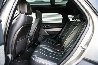 Land Rover Range Rover Velar Land Rover Range Rover Velar 2.0 P400e SE Hybride | Panodak | Massage | Meridian 3D | Trekhaak | 20 inch | - afbeelding nr 35