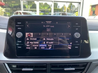 Volkswagen T-Roc Volkswagen T-Roc 1.0 TSI LIFE EDITION TREKHAAK/CAMERA/ACC/CARPLAY/STOELVERW/KEYLESS - afbeelding nr 20