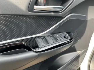 Toyota C-HR Toyota C-HR 2.0 Hybrid GR-Sport - afbeelding nr 28