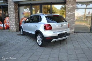 Volkswagen Polo Volkswagen Polo 1.2 TSI First Edition|106.262km|Stoelverw|AC - afbeelding nr 8