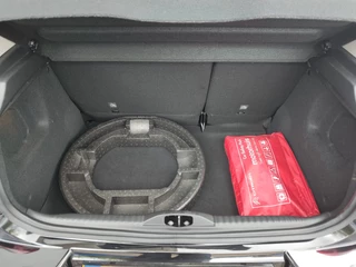 Citroën C3 Citroën C3 1.2 PURETECH SHINE BUSINESS Keyless | Stoelverwarming | Houtinleg dashboard - afbeelding nr 11