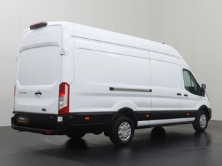 Ford Transit Ford Transit 2.0TDCI 170PK L4H3 Jumbo | Airco | Navigatie | 3-Persoons | Betimmering - afbeelding nr 2
