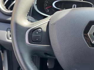 Renault Clio Renault Clio TCe 90 LIMITED NAVI/CRUISE/PDC/LMV/NL-AUTO /1e EIGENAAR - afbeelding nr 32