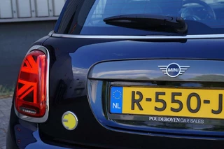 MINI Electric Mini Cooper S Electric Yours 33 kWh / Dealerauto / PANO / Harman Kardon / Camera / Stoelvw / Head up - afbeelding nr 16