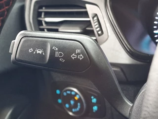 Ford Focus Ford Focus Wagon 1.5 EcoBoost 150 pk ST Line Automaat | Winter pck | Camera | Trekhaak | - afbeelding nr 12