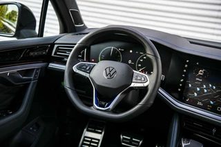 Volkswagen Touareg Volkswagen Touareg R 3.0 TSi eHybrid 4MOTION | Nieuw | Vol opties | Panodak | Dynaudio | Massage | Trekhaak | 22 inch | 5 jaar garantie | - afbeelding nr 30