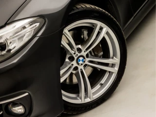 BMW 5 Serie BMW 5 Serie 535i High Executive 306Pk Automaat (VIRTUAL COCKPIT, 6 CILINDER, GROOT NAVI, MEMORY SEATS, LEDER, STOELVERWARMING, CAMERA, HARMAN/KARDON, XENON, NIEUWE APK, NIEUWSTAAT) - afbeelding nr 32