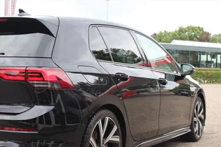Volkswagen Golf Volkswagen Golf 1.5 eTSI 150pk 7-DSG R-Line Business - afbeelding nr 31