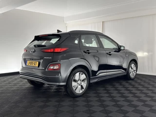 Hyundai Kona (INCL-BTW) *HEAT-PUMP | DIGI-COCKPIT | ADAPTIVE-CRUISE | KRELL-AUDIO | NAVI-FULLMAP | APP.CONNECT | DAB | LANE-ASSIST | KEYLESS | COMFORT-SEATS | CCS-FASTLOADER | SHIFT-PADDLES | 17