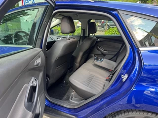Ford Focus Ford Focus 1.0 Titanium Airco/Lichtmetalen velgen/Navi/Parkeersensoren - afbeelding nr 29