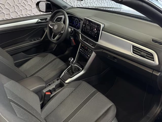 Volkswagen T-Roc Volkswagen T-Roc Cabrio TSI VIR.COCKPIT CARPLAY NAVI IQ.LED STOEL/STUUR.VERW DAB ADAP.CRUISE 05/2024 