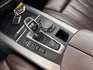 BMW X5 BMW X5 xDrive30d High Executive M-Sport-Pack Aut. *PANO | LUXURY-LEATHER | FULL-LED | ADAPTIVE-CRUISE | BLINDSPOT | MEMORY-PACK | HARMAN/KARDON-AUDIO | HEAD-UP | KEYLESS | CAMERA | COMFORTSEATS | SHIFT-PADDLES | TOWBAR | 20''ALU* - afbeelding nr 17