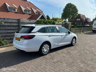 Opel Astra Opel Astra Sports Tourer 1.2 Business Edition - afbeelding nr 4