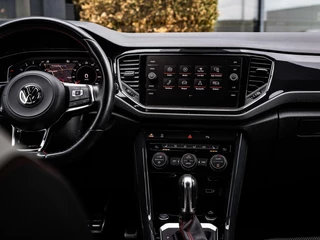 Volkswagen T-Roc Volkswagen T-Roc 1.5 TSI R-Line|PANO|19''|ACC|NAV|CARPLAY - afbeelding nr 21