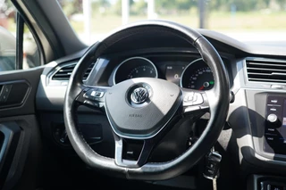 Volkswagen Tiguan Volkswagen Tiguan 1.4 TSI 4Motion Highline Business R - Trekhaak - Standkachel - Stoelverwarming & stuurwielverwarming - Parkeercamera - Climate Control - Cruise Control - LED - - afbeelding nr 11
