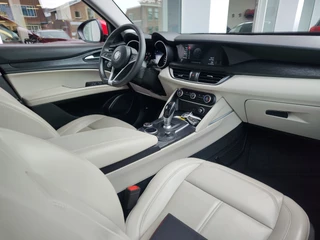 Alfa Romeo Stelvio Alfa Romeo Stelvio 2.0 T AWD Q4 SUPER AUT. Leder | Dodehoeksens. | Elek. achterklep | Camera - afbeelding nr 9