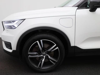 Volvo XC40 Volvo XC40 1.5 T5 Recharge R-Design | Panoramadak | Harman/Kardon | 360 camera | Memorystoelen | Alcantara | - afbeelding nr 13