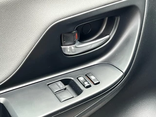 Toyota Yaris Toyota Yaris 1.5 Hybrid Aspiration Automaat 5-deurs | Navi | Cruise control - afbeelding nr 12