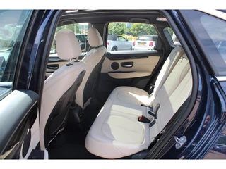 BMW 2 Serie BMW 2 Serie Active Tourer 225xe iPerformance High Executive / Panoramadak / Camera / Head-up / Leder / 18'' / Keyless / Navigatie / Stoelverwarming / DAB / Cruise Control - afbeelding nr 10
