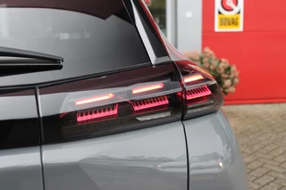 Peugeot 2008 Peugeot 2008 1.2 130PK AUTOMAAT GT PACK | NAVIGATIE | FULL LED KOPLAMPEN | DRAADLOZE APPLE CARPLAY/ANDROID AUTO | ADAPTIVE CRUISE CONTROL | CAMERA VOOR + ACHTER | CLIMATE CONTROL | LICHTMETALEN VELGEN 17