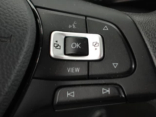 Volkswagen Crafter Volkswagen Crafter 30 2.0 TDI L3H3 Highline Trekhaak Apple Carplay Navigatie Cruise Control Camera MF Stuurwiel imperiaal + Trap - afbeelding nr 28