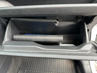 Toyota Yaris Toyota Yaris 1.5 Hybrid Aut. Now Clima stoelverwarming - afbeelding nr 10