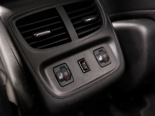 Opel Grandland X Opel Grandland X 1.2 Turbo Innovation Automaat (APPLE CARPLAY, STOELVERWARMING/KOELING, MEMORY SEATS, LEDER, CAMERA, TREKHAAK, STOELVERWARMING ACHTER, GETINT GLAS, ELEK ACHTERKLEP, NIEUWE APK, NIEUWSTAAT) - afbeelding nr 17
