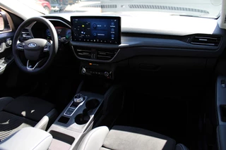 Ford Kuga | Winterpakket | Technology pack | BLIS | Navigatie | Head-up - afbeelding nr 6