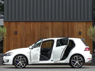 Volkswagen Golf Volkswagen Golf TSI GTE 245PK / GTI R Perf. ed. / LED - afbeelding nr 6