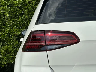 Volkswagen Golf Volkswagen Golf 1.4 TSI Highline Business R, NAVI, R-LINE CRUISE, ECC-AIRCO, CARPLAY, DYNAMISCH LED, PARKEERSENSOREN, LICHTMETAAL 17 - afbeelding nr 26
