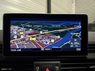 Audi Q5 Audi Q5 55 TFSI e quattro Competition 367PK S-Line PANO/LUCHTVERING/TREKHAAK/360CAMERA/MASSAGE/KEYLESS/MATRIX/VIRTUAL/CARPLAY/SFEER/19