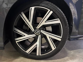 Volkswagen Golf Volkswagen Golf 1.5 eTSI R-Line - afbeelding nr 10