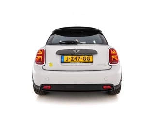 MINI Electric (INCL-BTW) *HEAD-UP | HARMAN/KARDON-AUDIO | LEATHER-ALCANTARA | MATRIX-LED | CAMERA | KEYLESS | NAVI-FULLMAP | DAB+ | ECC | HEATED-SPORT-SEATS | DIGI-COCKPIT | PDC | CRUISE | 17