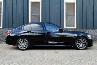 BMW 3 Serie BMW 3 Serie 320i M-Sport Business Edition Plus Rijklaarprijs-Garantie Leder Led Camera Navigatie 50 Jahre Edition - afbeelding nr 6