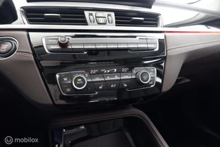 BMW X1 BMW X1 sDrive20i 192PK VDL Nedcar Edition led|leer|hud|cam|dab|lmv18 - afbeelding nr 16