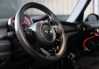 MINI Cooper Mini Mini 1.5 Cooper Chili 5 Deurs / AUT / Navi / Camera / Cruise Control / Open Pano / Led / Pdc / 17 Inch - afbeelding nr 15