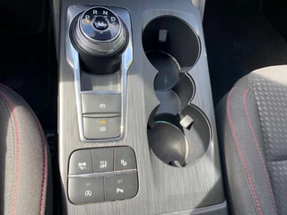 Ford Focus Ford Focus WAGON 1.5 ECOBLUE TITANIUM AUT. / CARPLAY / NAVI / TREKHAAK - afbeelding nr 16