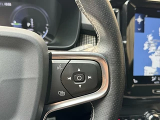 Volvo XC40 Volvo XC40 1.5 T5 Twin Engine R-Design Automaat | Achteruitrijcamera | LED verlichting | Trekhaak uitklapbaar | Stoelverwarming | Climate control | Cruise control adaptief | Dode hoek detectie | Getint glas | Parkeersensoren voor en achter - afbeelding nr 11